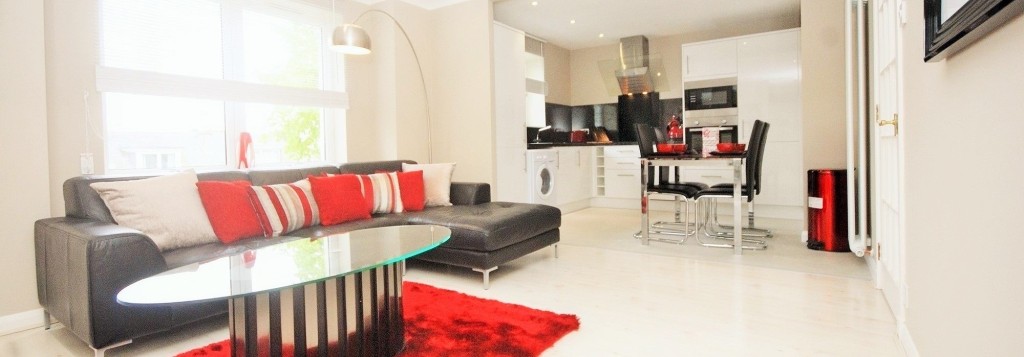 Cosmopolitan City Living 2000x699 (2) elaine duthie